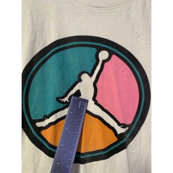Nike Air Jordan T-shirt Medium White Multi-Colored Flight Club Runs Small Flaws - Picture 7 of 11